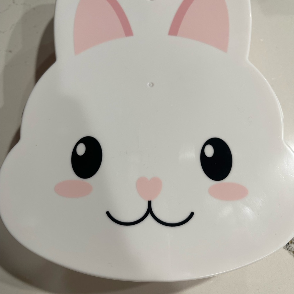 CWC Easter Bunny Snackle Plastic Storage Container - Picture 4 of 7